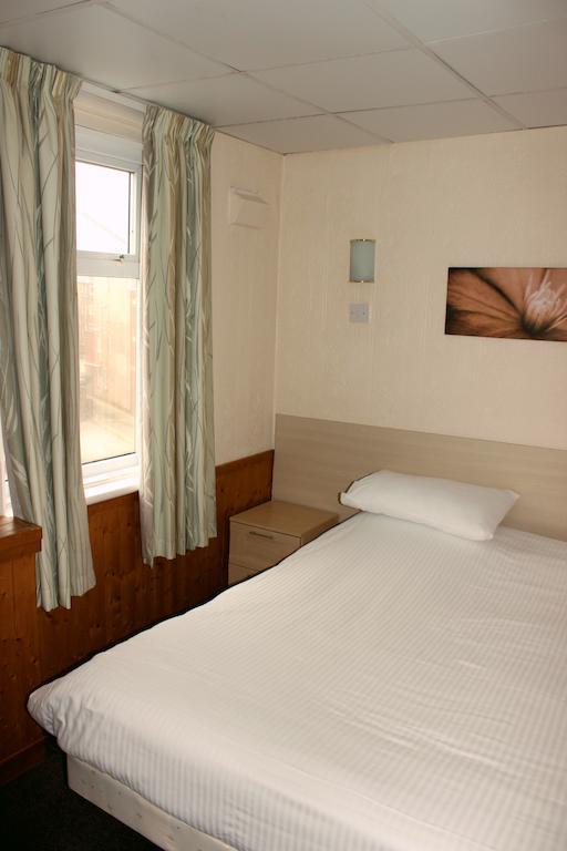 The Colwyn Hotel - Near Pleasure Beach بلاكبول المظهر الخارجي الصورة