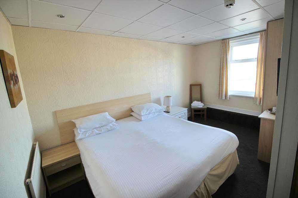 The Colwyn Hotel - Near Pleasure Beach بلاكبول المظهر الخارجي الصورة