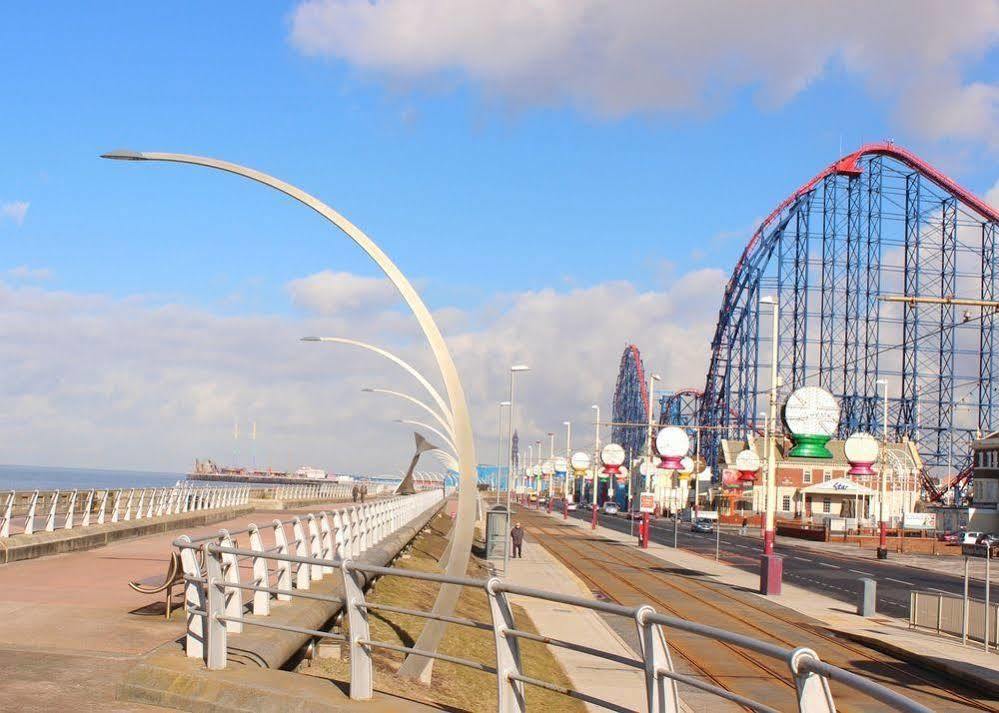 The Colwyn Hotel - Near Pleasure Beach بلاكبول المظهر الخارجي الصورة