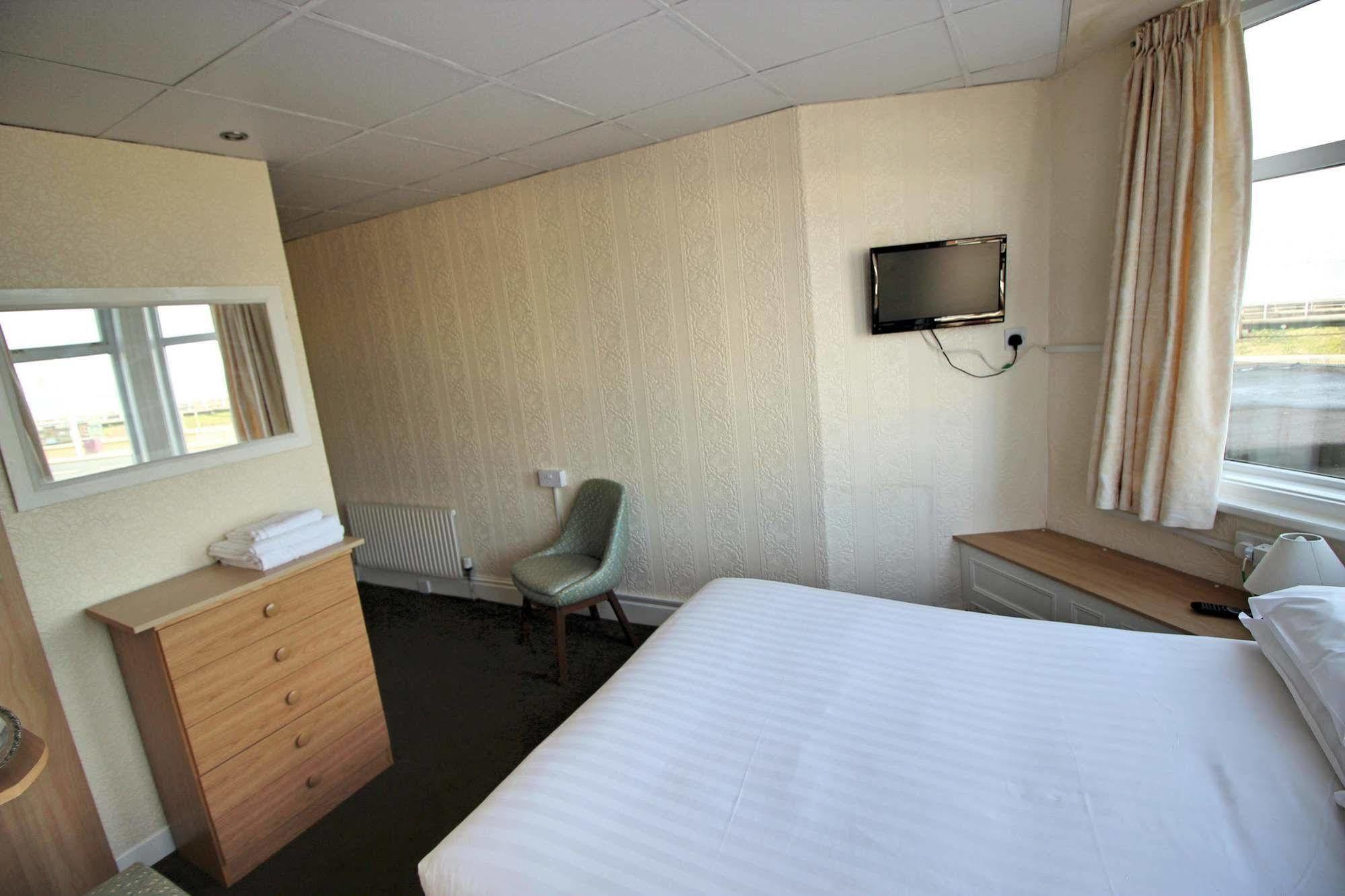 The Colwyn Hotel - Near Pleasure Beach بلاكبول المظهر الخارجي الصورة