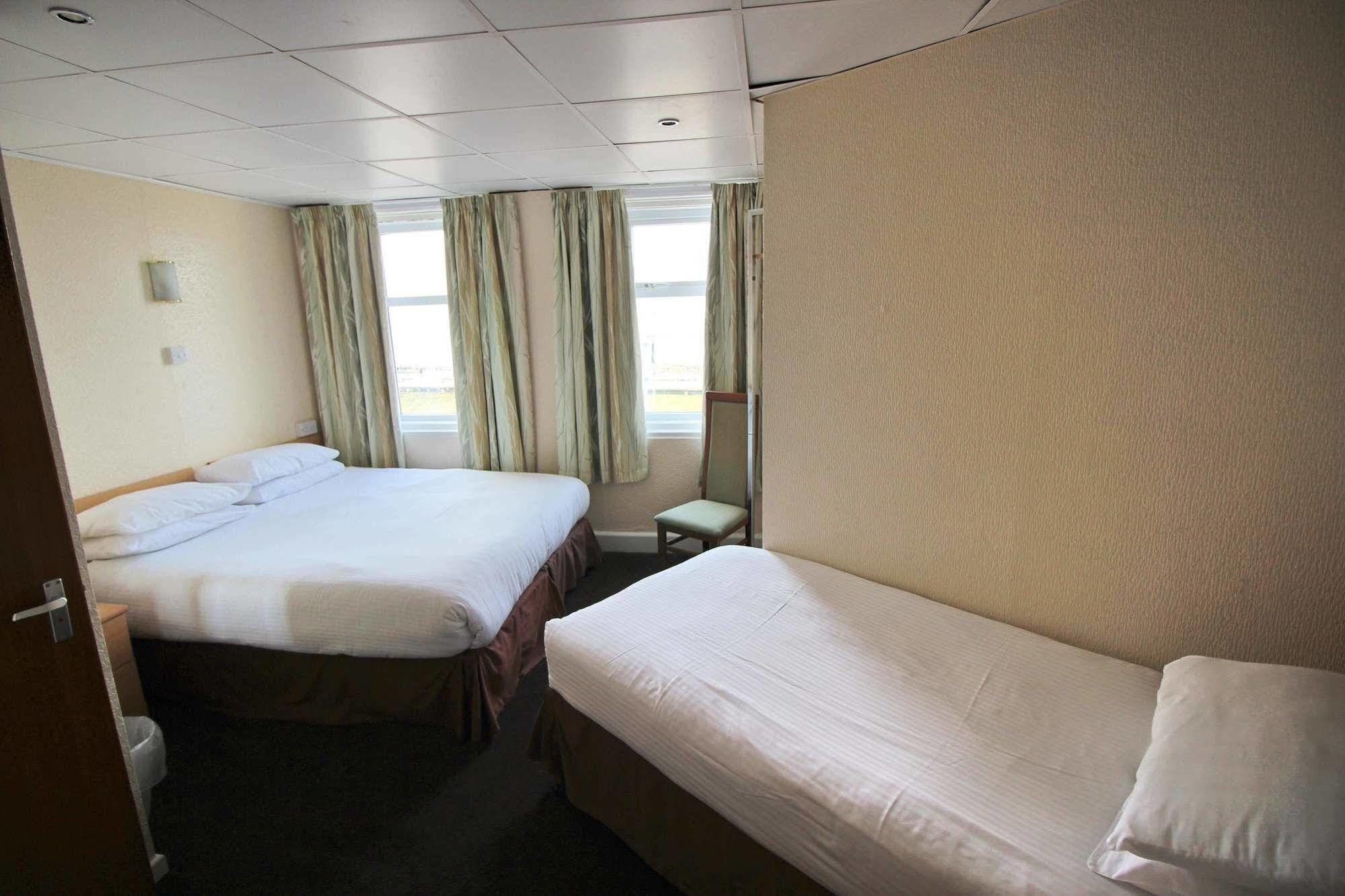 The Colwyn Hotel - Near Pleasure Beach بلاكبول المظهر الخارجي الصورة